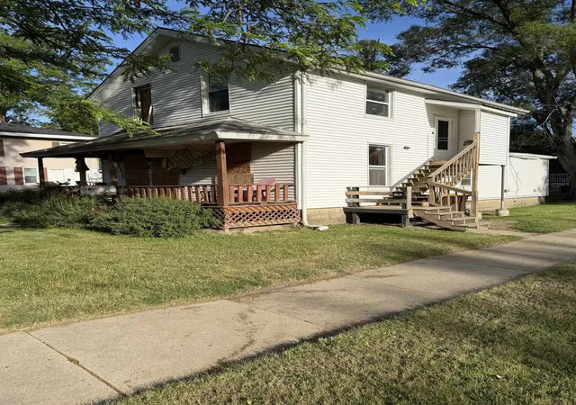 Homes for sale in Alma City Gratiot, MI | 230 Ely St, Alma City Gratiot, MI 48801 | MLS# 79080069394