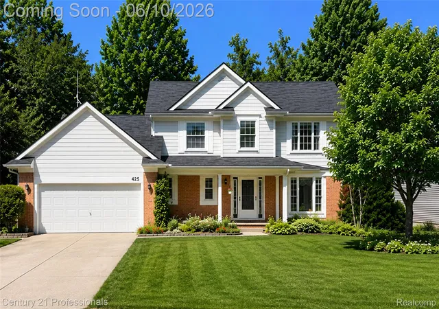 Homes for sale in Commerce Charter Township Oakland, MI | 425 Cherry Grove Ln, Commerce Charter Township Oakland, MI 48390 | MLS# 20261042541