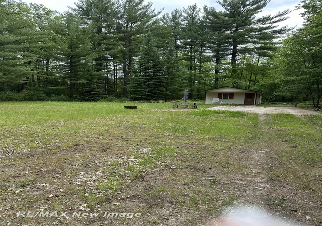 1st image of 1980 4th Oak St, Prescott, MI 48756 | MLS# 61050210596