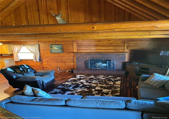 Photo 3 of Single family home for sale at 6827 Lapeer Rd, Kimball, MI 48074 | MLS# 20261042562 | Listing updated on 2026-08-04