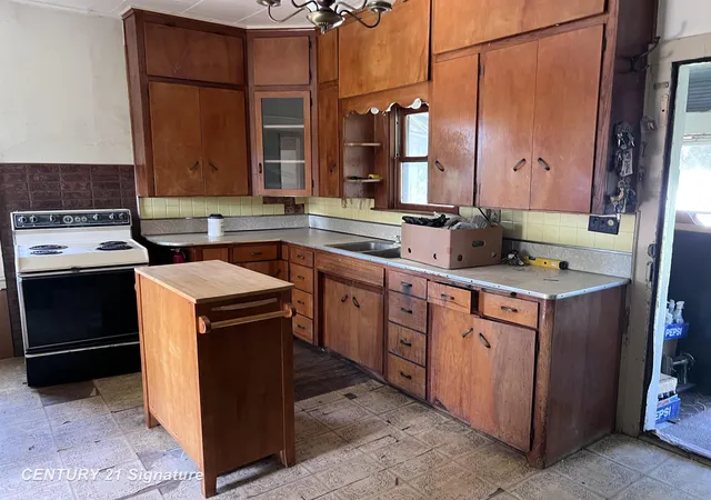 Photo 2 of Single family home for sale at 3367 E Lake Rd, Clio, MI 48420 | MLS# 5050210603 | Listing updated on 2026-06-10