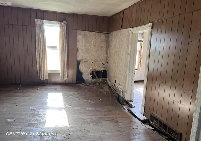 Photo 3 of Single family home for sale at 3367 E Lake Rd, Clio, MI 48420 | MLS# 5050210603 | Listing updated on 2026-06-10