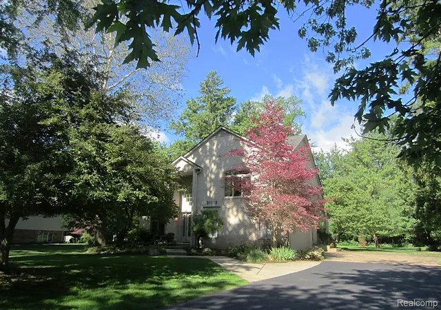 Photo 1 of Sale Pending at 31115 Stafford St, Beverly Hills, MI 48025 | MLS# 20261042600 | Listing updated on 2026-07-17