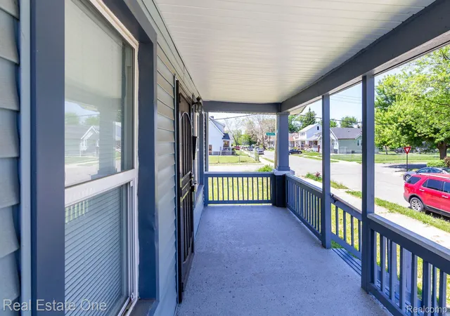 Photo 3 of Single family home for sale at 6427 Linsdale St, Detroit, MI 48204 | MLS# 20261042607 | Listing updated on 2026-08-18
