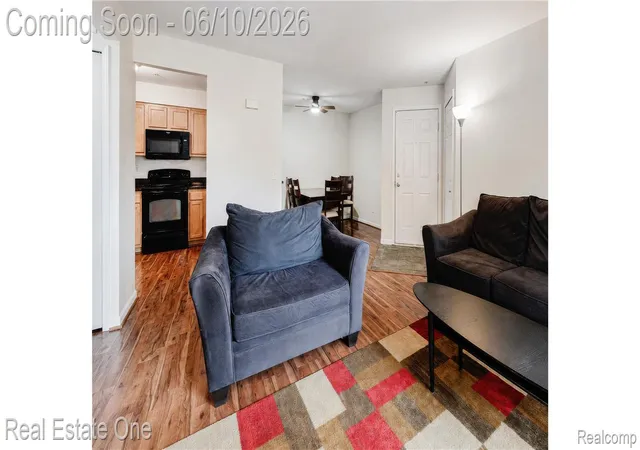 4th image of 2635 Greenstone Blvd, Auburn Hills, MI 48326