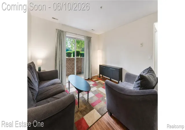 5th image of 2635 Greenstone Blvd, Auburn Hills, MI 48326