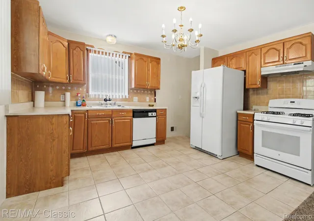 Photo 3 of Single family home for sale at 18825 Hanna St, Melvindale, MI 48122 | MLS# 20261042651 | Listing updated on 2026-07-06