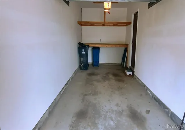 Listing Photo 5 - Condo for sale in building located at 7506 Culpepper Ct, Westland, MI 48185