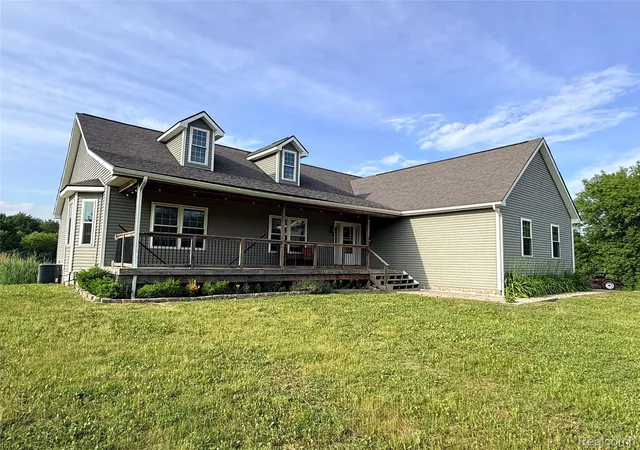 Photo 3 of Single family home for sale at 2543 Greenwood Rd, Lapeer, MI 48446 | MLS# 20261042703 | Listing updated on 2026-09-10