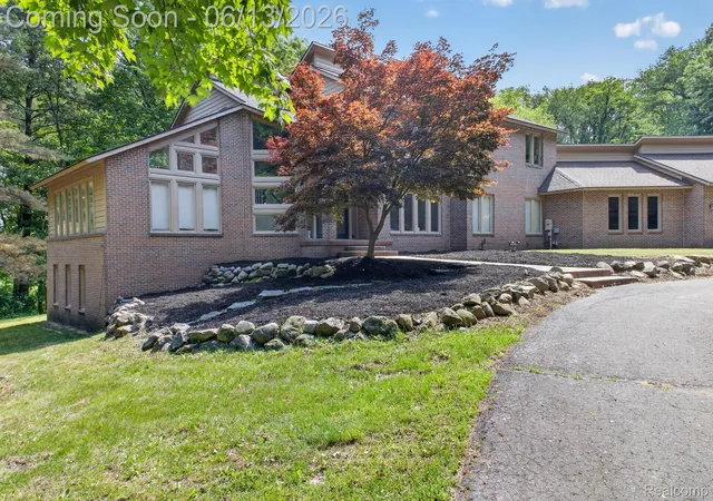 1st image of 9961 Cross Creek Dr, South Lyon, MI 48178 | MLS# 20261042762