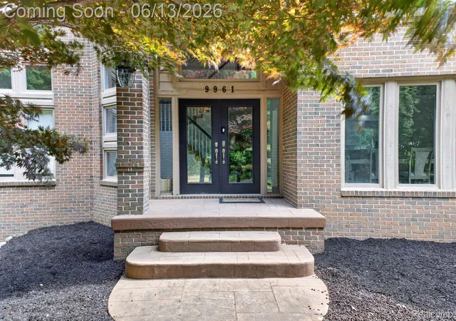 3rd image of 9961 Cross Creek Dr, South Lyon, MI 48178 | MLS# 20261042762