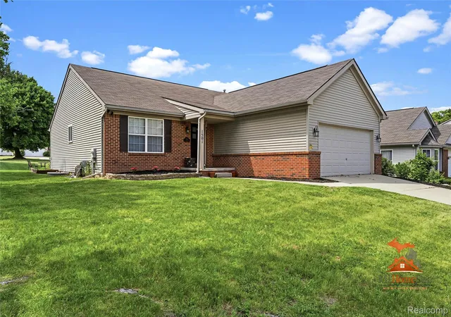 Photo 3 of Single family home for sale at 1501 Vanderbilt Dr, Flint, MI 48503 | MLS# 20261042774 | Listing updated on 2026-08-31