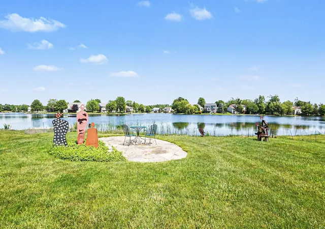 4th image of 6852 Westshire Dr, Norton Shores, MI 49444 | MLS# 71026028004