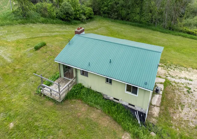 5th image of 4035 N Comstock Ave, Hesperia, MI 49421 | MLS# 67026028018