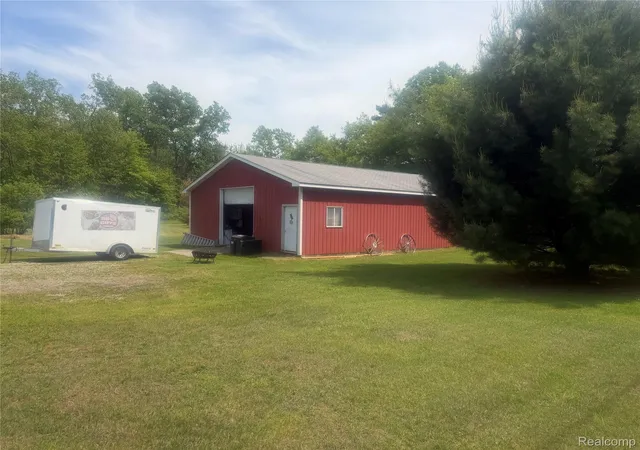 4th image of 5716 Falkenbury Rd, North Branch, MI 48461 | MLS# 20261042844