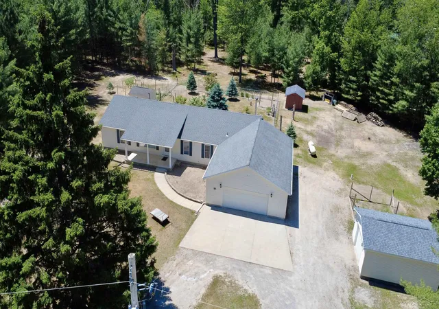 Homes for sale in Moffatt Township Arenac, MI | 6113 Hillside Dr, Moffatt Township Arenac, MI 48610 | MLS# 61050210678
