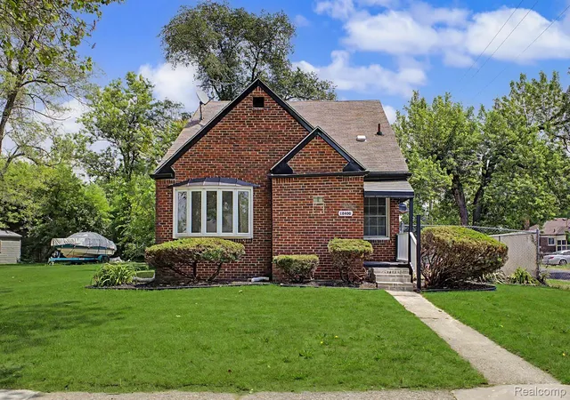 Photo 1 of Sale Pending at 18400 Gilchrist St, Detroit, MI 48235 | MLS# 20261042878 | Listing updated on 2026-08-22