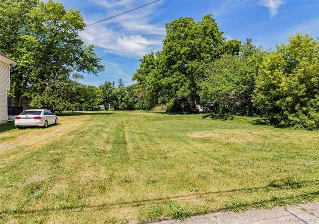 Photo 3 of Land for sale at 27335 Maple St, Roseville, MI 48066 | MLS# 20261042880 | Listing updated on 2026-07-13