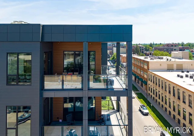 Listing Photo 5 - Condo for sale in building located at 159 S River Ave, Holland, MI 49423 - Unit #505