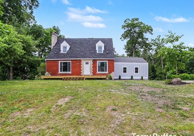2nd image of 4897 Williams St, Montague, MI 49437 | MLS# 71026028100