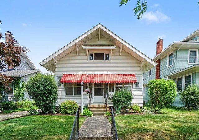 Photo 1 of Sale Pending at 1410 W Maple St, Kalamazoo, MI 49008 | MLS# 66026028104 | Listing updated on 2026-07-08
