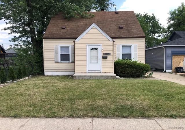 Homes for sale in Redford Charter Township Wayne, MI | 19384 Norborne, Redford Charter Township Wayne, MI 48240 | MLS# 20261043003