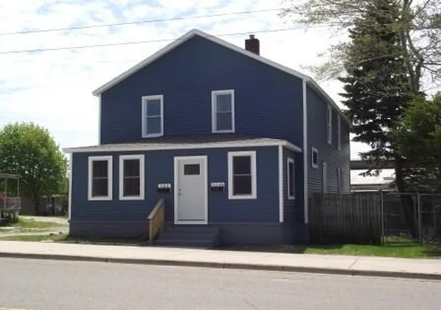 1st image of 504 E Dowland St, Ludington, MI 49431 | MLS# 67026028128