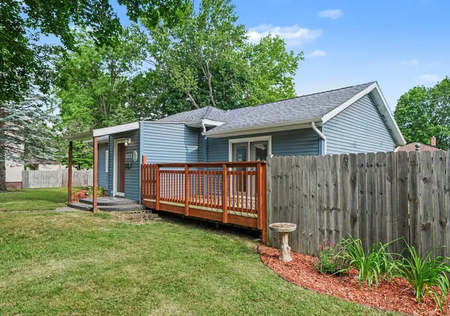 Photo 4 of Single family home for sale at 1333 Cass St, Niles, MI 49120 | MLS# 69026028136 | Listing updated on 2026-06-18