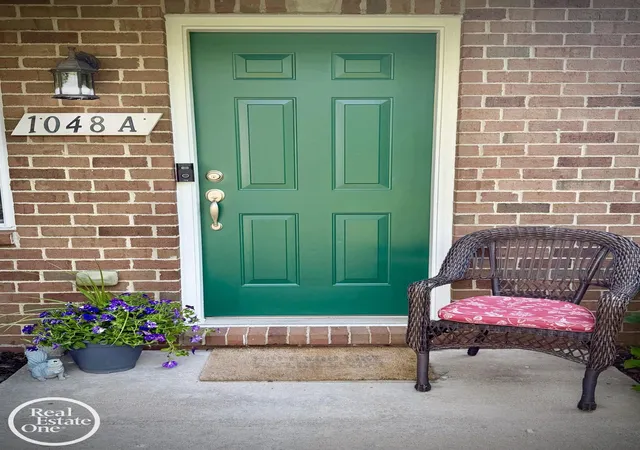 1st image of 1048 Lakepointe St, Grosse Pointe Park, MI 48230
