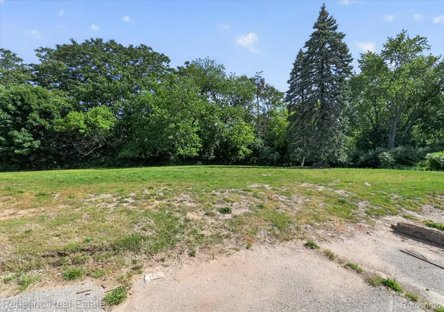12th image of 8304 Lanewood St, Westland, MI 48185 | MLS# 20261043082