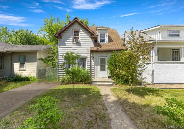 1st image of 25520 New York St, Dearborn Heights, MI 48125 | MLS# 20261043093