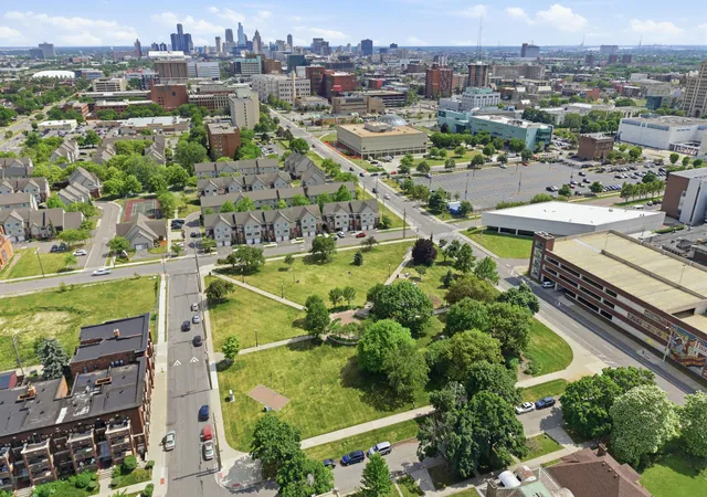53rd image of 429 E Ferry St #8, Detroit, MI 48202 | MLS# 81026028144