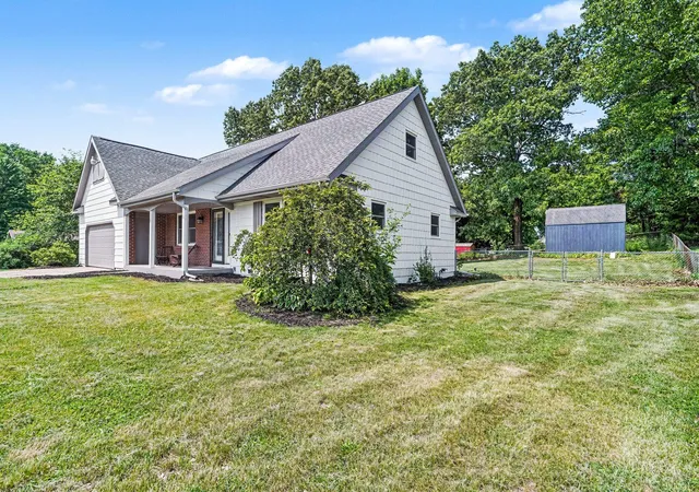 Photo 2 of Single family home for sale at 108 Shadowood Ln, Battle Creek, MI 49014 | MLS# 66026028152 | Listing updated on 2026-08-18