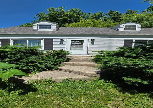 Photo 2 of Single family home for sale at 1035 Jefferson Blvd, Grand Blanc, MI 48507 | MLS# 55026028150 | Listing updated on 2026-10-30