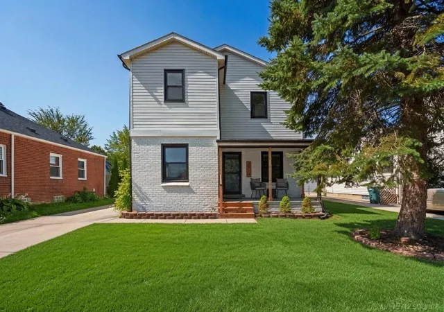 Photo 1 of Single family home for sale at 2519 Phillips Ave, Berkley, MI 48072 | MLS# 58050210766 | Listing updated on 2026-07-22