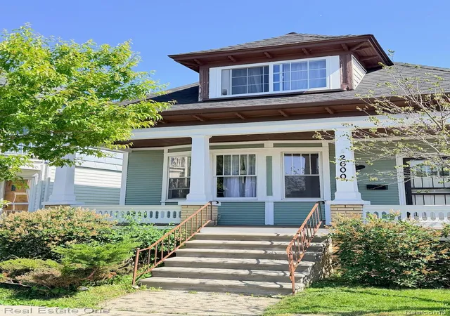 3rd image of 2600 Zinow St, Hamtramck, MI 48212 | MLS# 20261043167