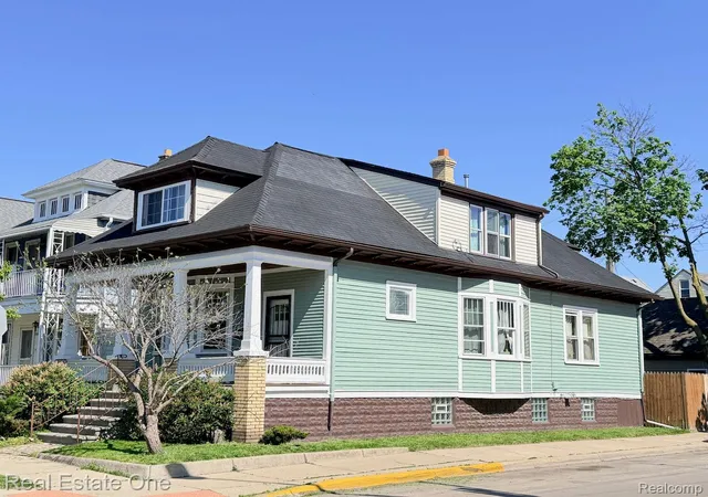 5th image of 2600 Zinow St, Hamtramck, MI 48212 | MLS# 20261043167