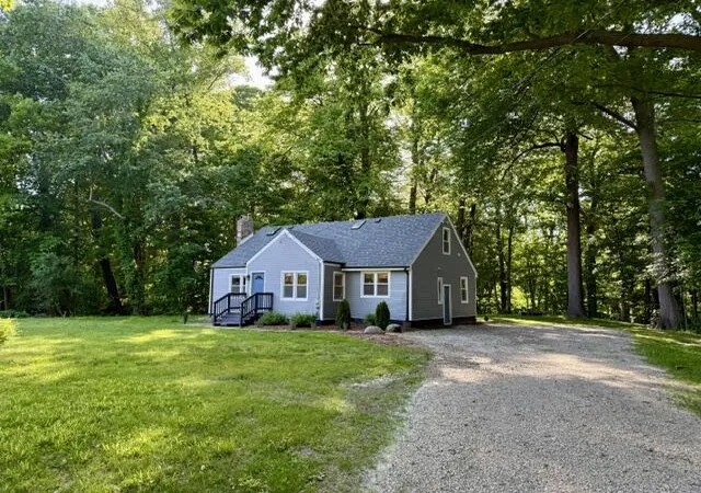 4th image of 16002 Lakeside Rd, Union Pier, MI 49129 | MLS# 69026028187