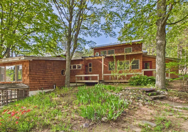 Homes for sale in Leelanau Township Leelanau, MI | 10953 E Pobuda Rd, Leelanau Township Leelanau, MI 49682 | MLS# 78080069456