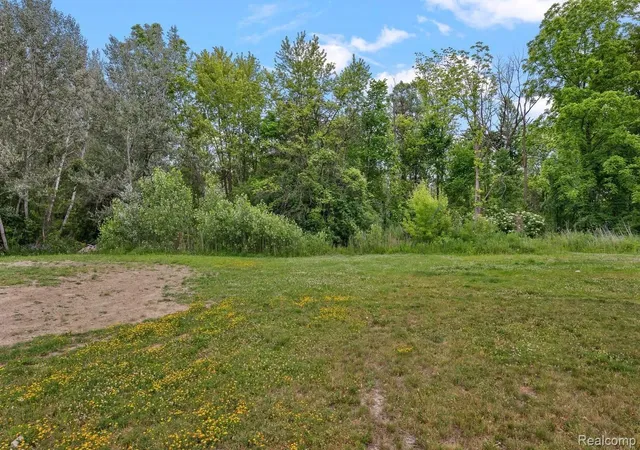 Photo 3 of Single family home for sale at 6537 Pardee Rd, Taylor, MI 48180 | MLS# 20261043213 | Listing updated on 2026-09-17