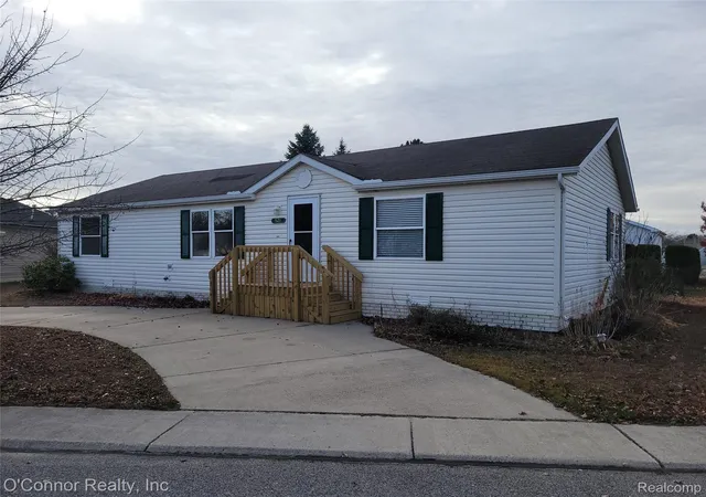 Photo 1 of Single family home for sale at 521 Bush Lake Ln, Kimball Township St Clair, MI 48074 | MLS# 20261043221 | Listing updated on 2026-09-01