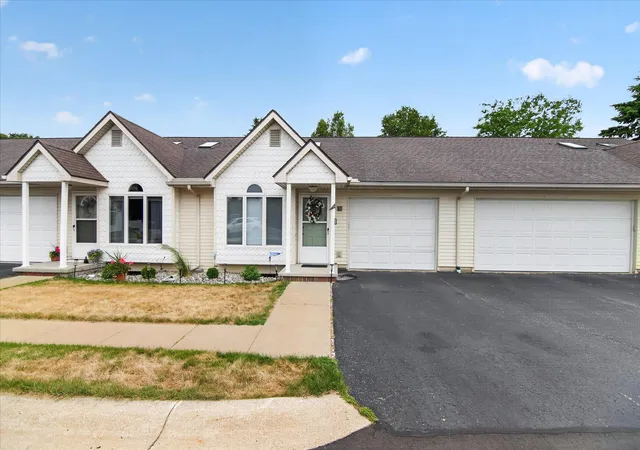 Homes for sale in Tecumseh City Lenawee, MI | 729 Clark Street, Tecumseh City Lenawee, MI 49286 | Houzeo