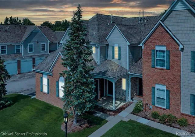 Photo 1 of Condo for sale at 54762 Monarch Dr, Shelby Township, MI 48316 | MLS# 20261043228 | Listing updated on 2026-09-13