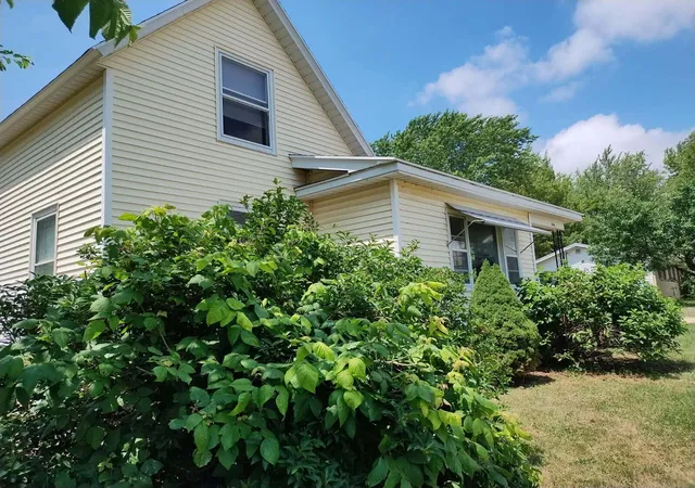Photo 5 of Single family home for sale at 354 Country Clb Rd, Holland, MI 49423 | MLS# 71026028273 | Listing updated on 2026-07-01