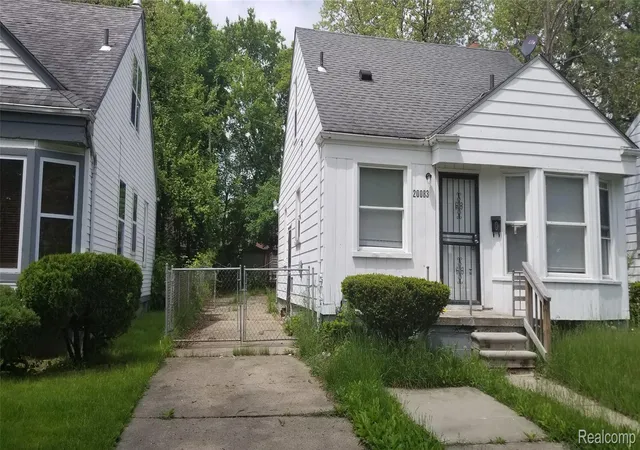 Photo 2 of Single family home for sale at 20083 Chapel St, Detroit, MI 48219 | MLS# 20261043266 | Listing updated on 2026-07-06