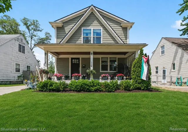Photo 1 of Single family home for sale at 501 N Kenwood Ave, Royal Oak, MI 48067 | MLS# 20261043279 | Listing updated on 2026-07-08