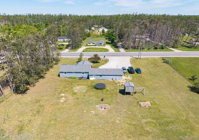 Photo 4 of Single family home for sale at 59 Mccoy Rd, Gaylord, MI 49735 | MLS# 20261043280 | Listing updated on 2026-07-04