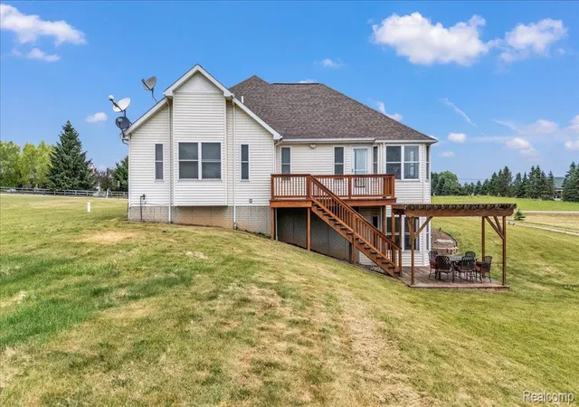 Photo 3 of Single family home for sale at 2551 Marathon Rd, Lapeer, MI 48446 | MLS# 20261043292 | Listing updated on 2026-07-31