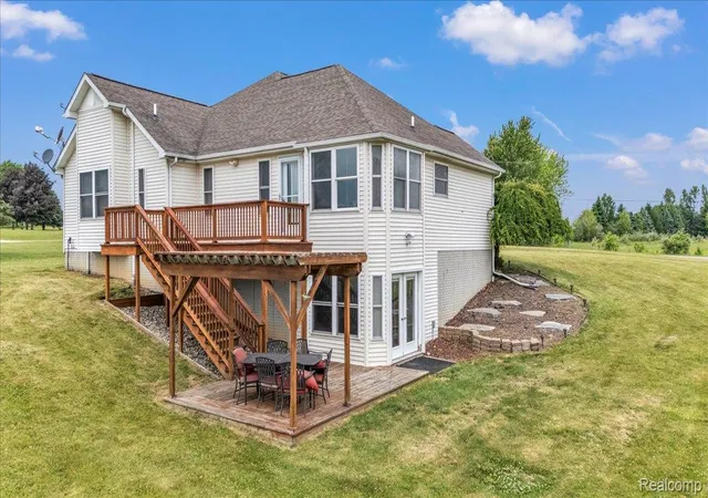 Photo 3 of Single family home for sale at 2551 Marathon Rd, Lapeer, MI 48446 | MLS# 20261043292 | Listing updated on 2026-07-31