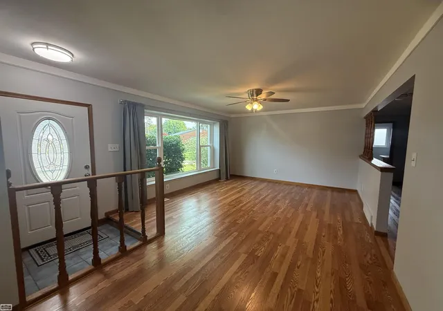 Photo 2 of Single family home for sale at 26093 La Salle Ct St, Roseville, MI 48066 | MLS# 58050210821 | Listing updated on 2026-08-18